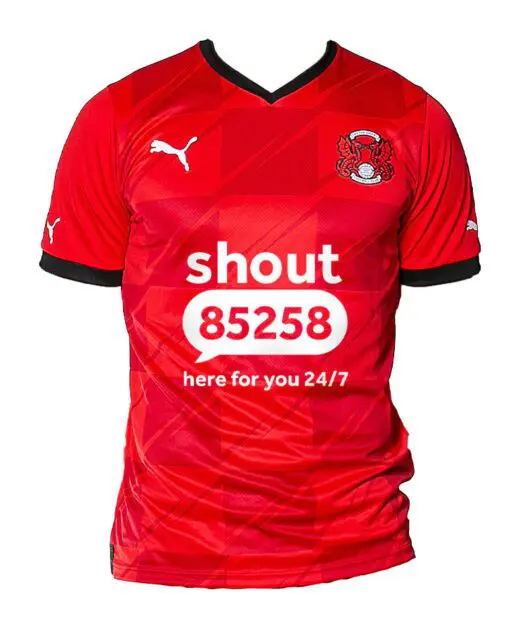 Leyton-Orient-hjemmebanetroje-home-shirt-22-23