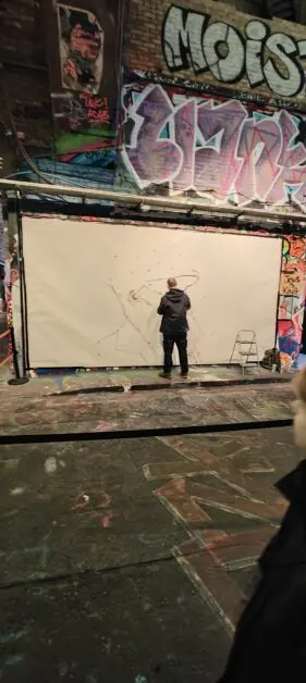 Kunstner Leake Street