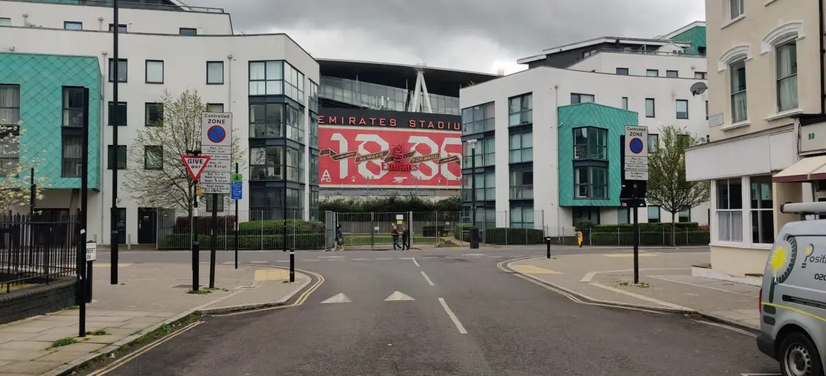 På vej til Highbury får du dette smukke udsyn over Emirates Stadium