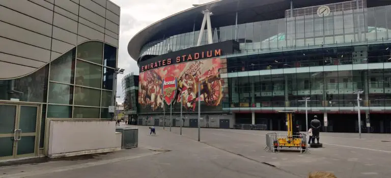 Herbert Chapman Statue Emirates Stadium