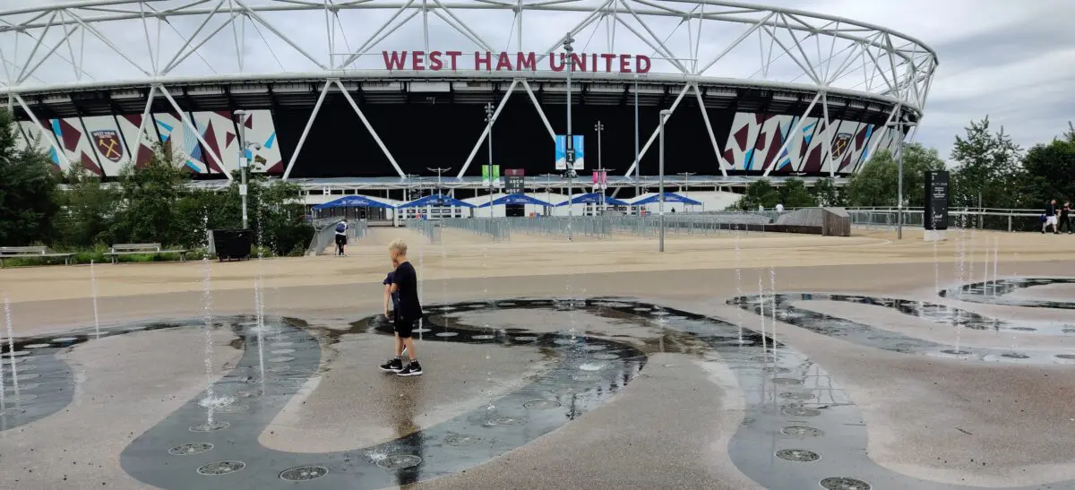 Springvand foran London Stadium