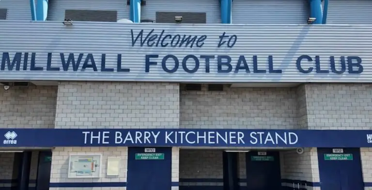 Millwall - Fodboldrejse -The Den - The Barry Kitchener Stand