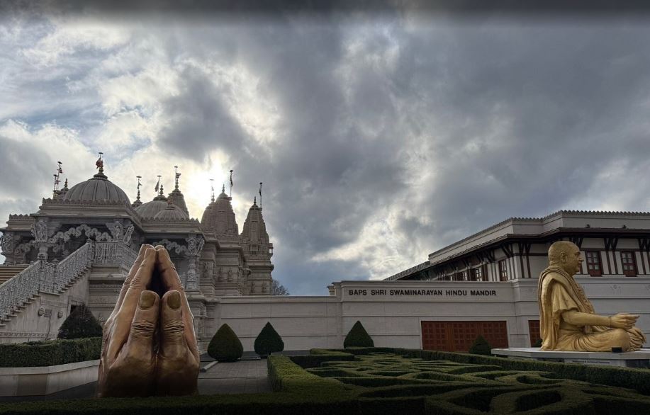 BAPS Shri Swaminarayan Mandir Neasden Temple - Brent London