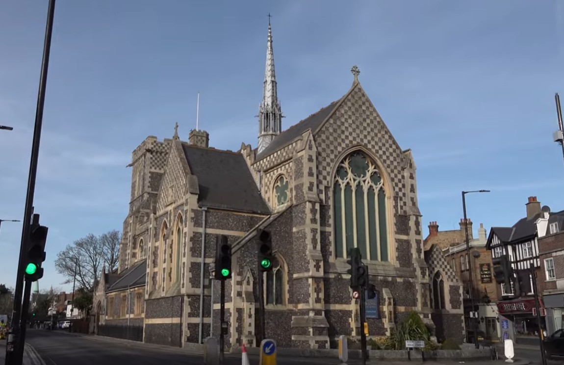 St John - Babtist kirke - Barnet